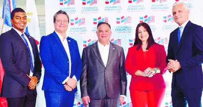Robert Valcin, Ramón Sosa, Darío Lama, Nicole Rodríguez y Héctor Molina.