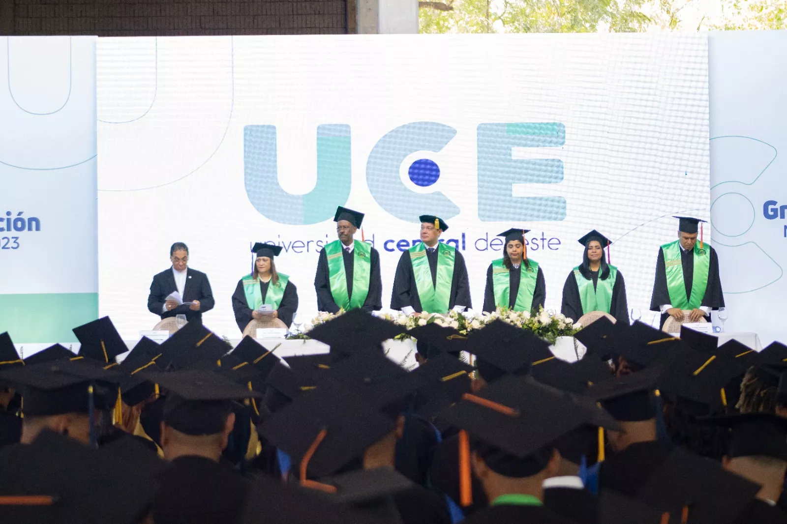 GRADUACIÓN UCE 2023 1