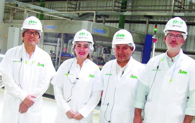 Erick Mónico, Nicolle Valerio, Mario Medina y Mario Pujols.