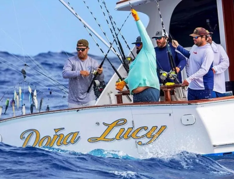Una de las lanchas que competirá en el torneo de pesca.