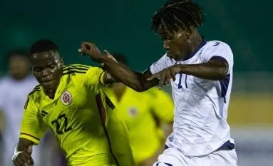 Futbolistas de la selección de RD en  entrenamientos.