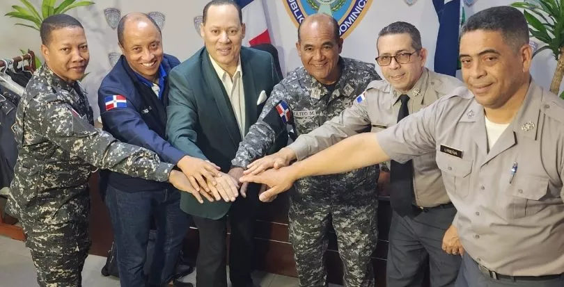 Desde izquierda, Gabriel Mercedes, Elvis Lima, Franklin Mirabal, Jacobo Mateo, Diego Pesqueira e Ildelfonso Ureña.