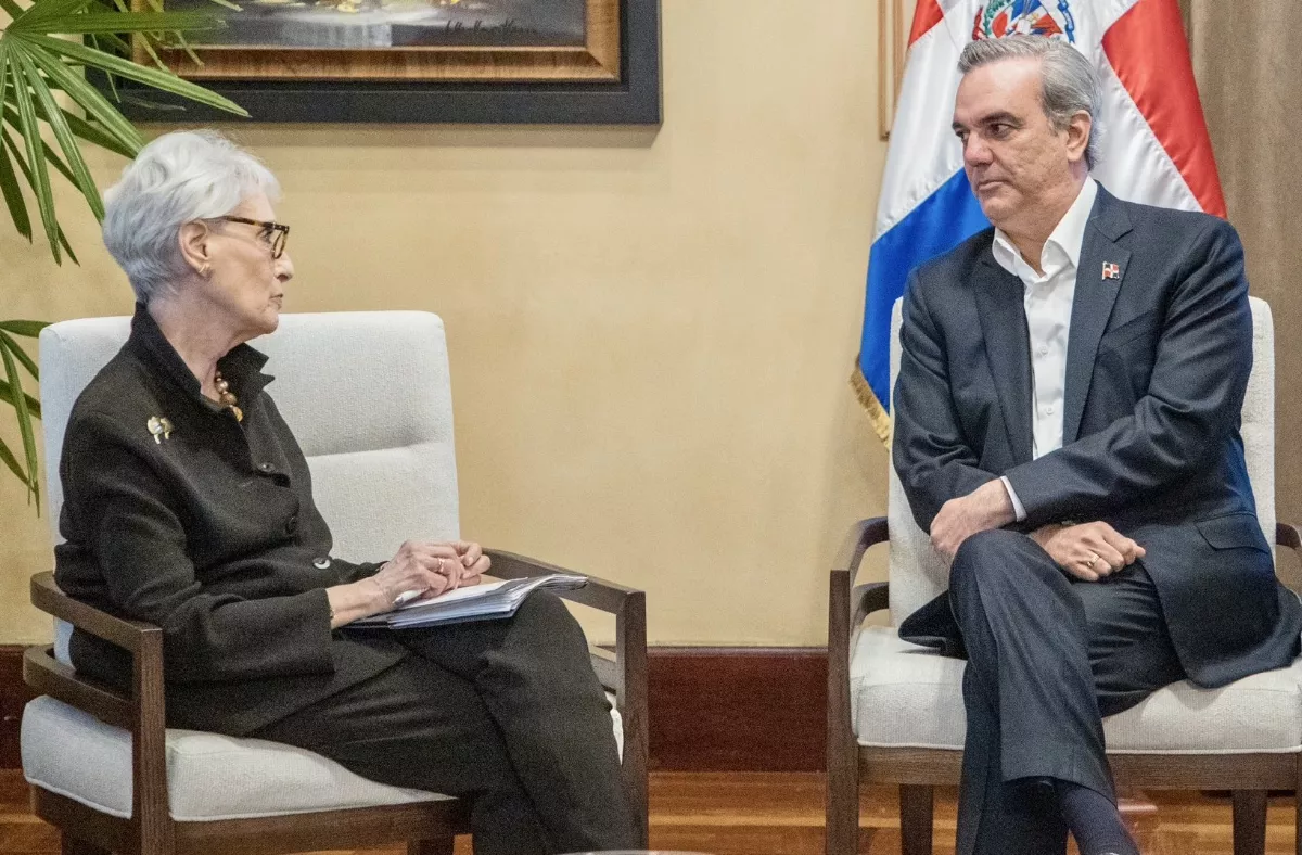 La subsecretaria Wendy Sherman visitó al presidente el pasado 12 de abril.   Archivo