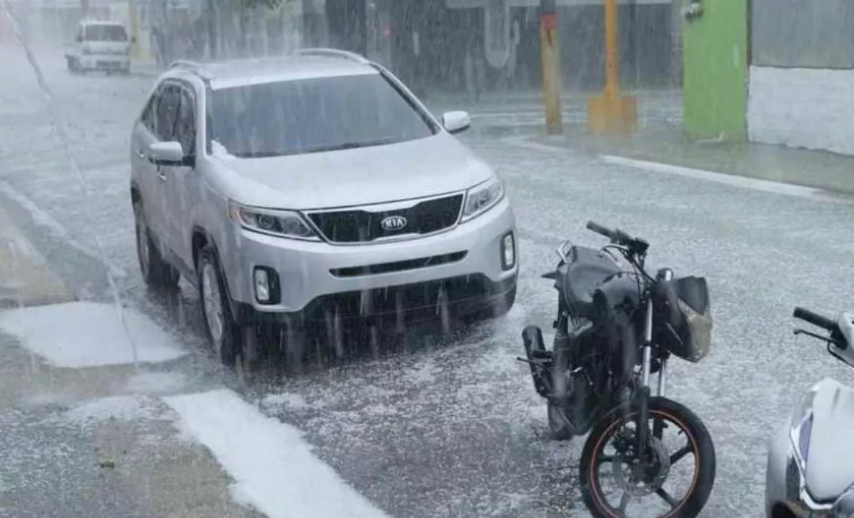 Durante la Semana Santa se registraron granizadas inesperadas que ganaron la atención.