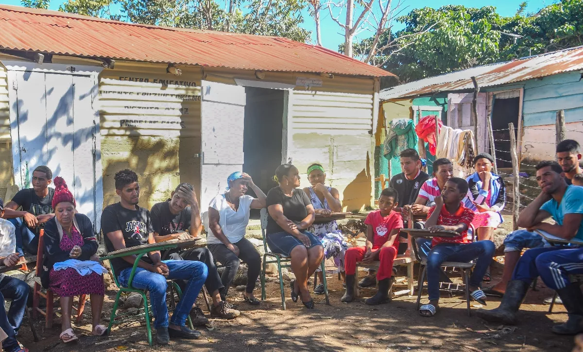 Estudiantes  de comunidades montañosas  claman por la mano amiga de las autoridades.