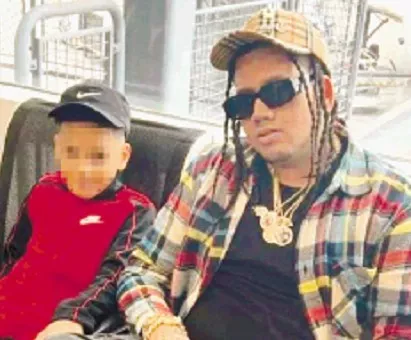 Luis Féliz Camilo junto a su padre antes del hecho. fuente exter