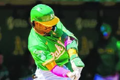 Esteury Ruiz talentoso novato de  Atléticos de Oakland.
