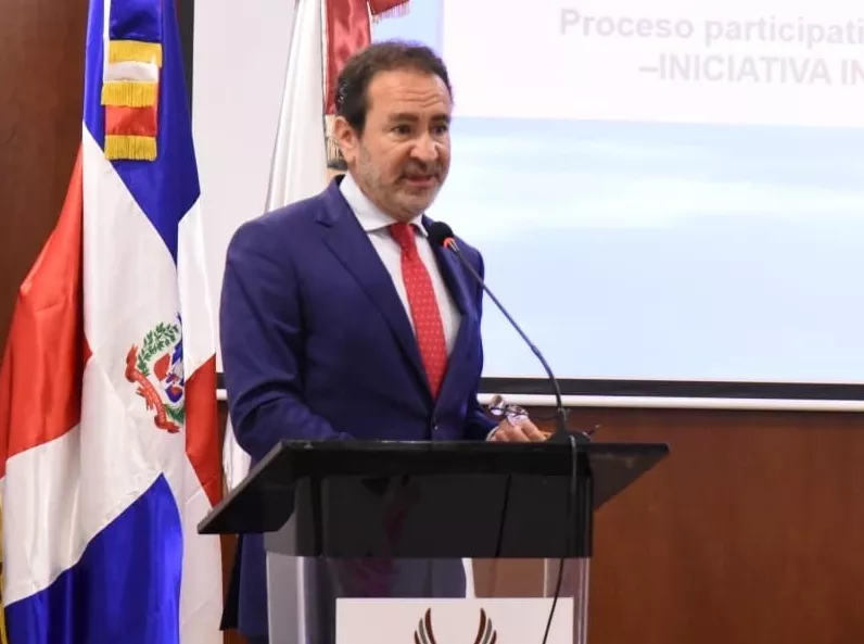Oswaldo Lorenzo durante su ponencia.