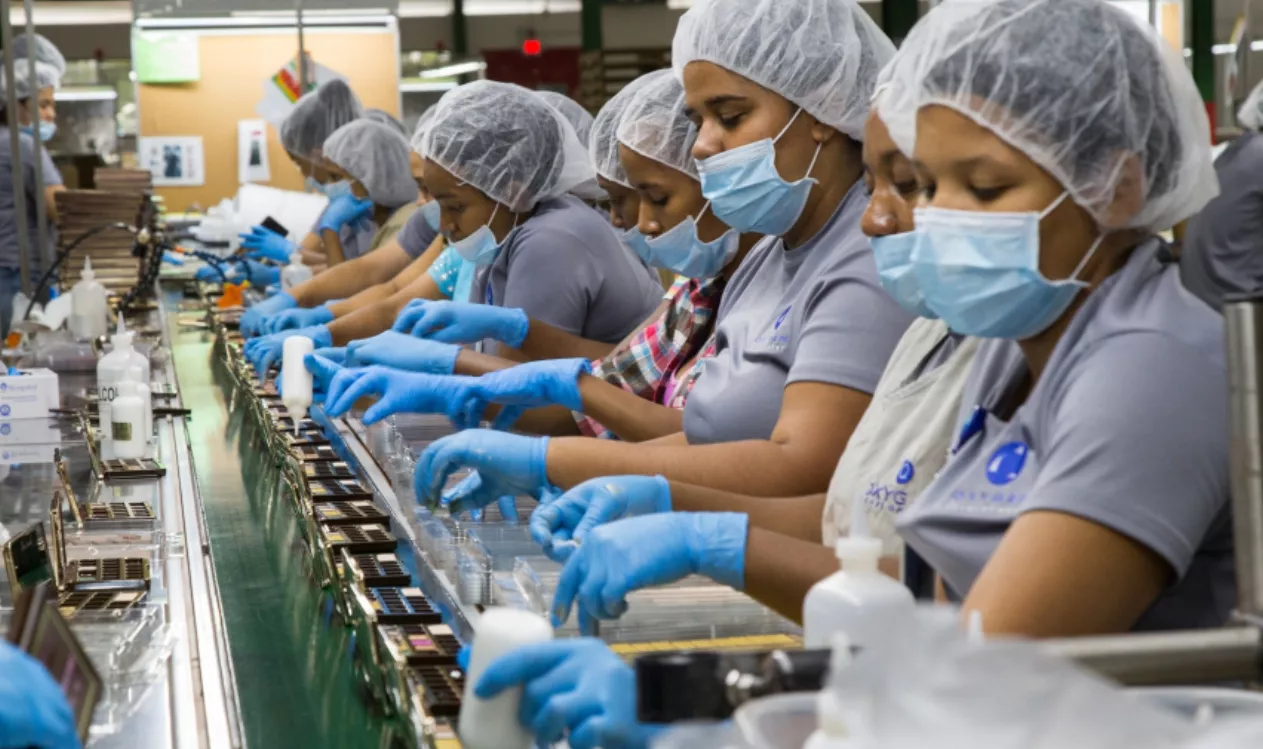 La inflación promedio del 2023 oscilaría en torno al 5.50 % y la de cierre de año, indica Hacienda.