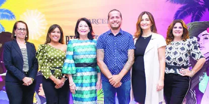 Petruska Luna, Karina Gómez, Rosa Álvarez, Willy Gómez, Chiara Pennachio y María Estella Martinelli.