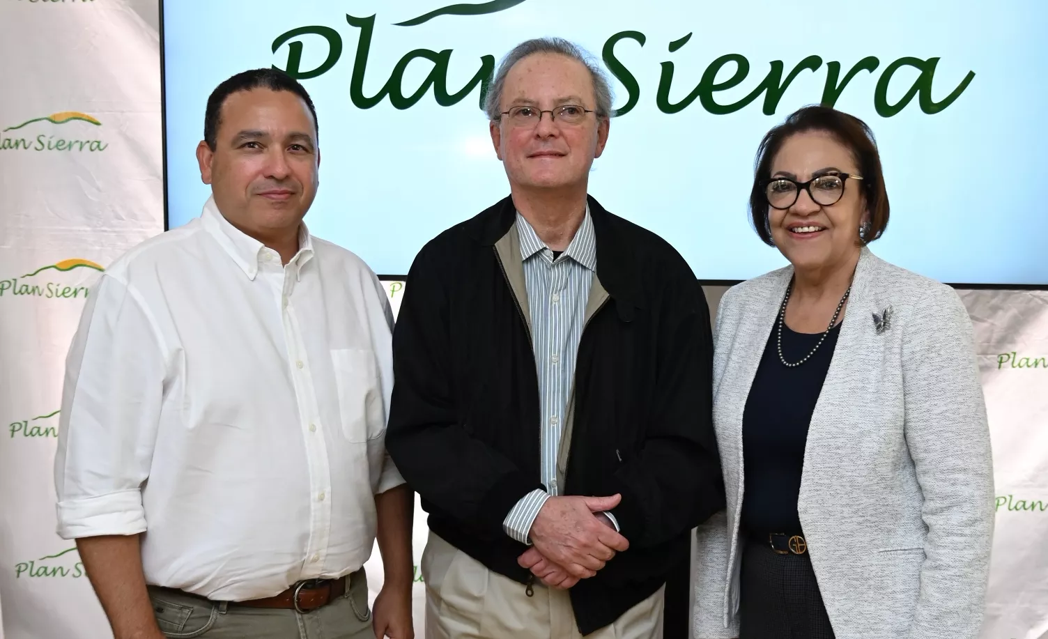 Juan Manuel Ureña, Manuel A. Grullón e Inmaculada Adames.