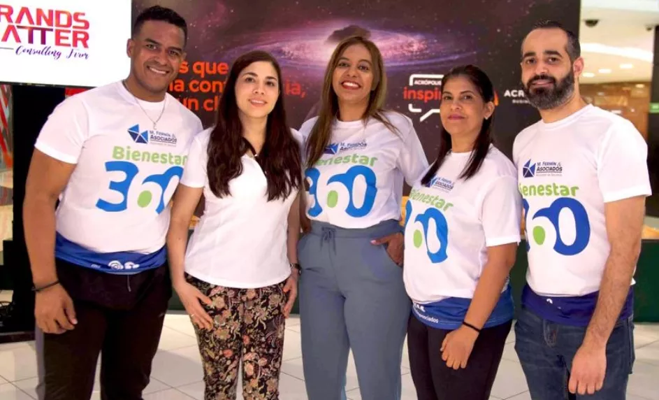 Willam Frías, Marien Lamboglia, Marisol Fermín Wendy Núñez. Rodolfo Taveras.