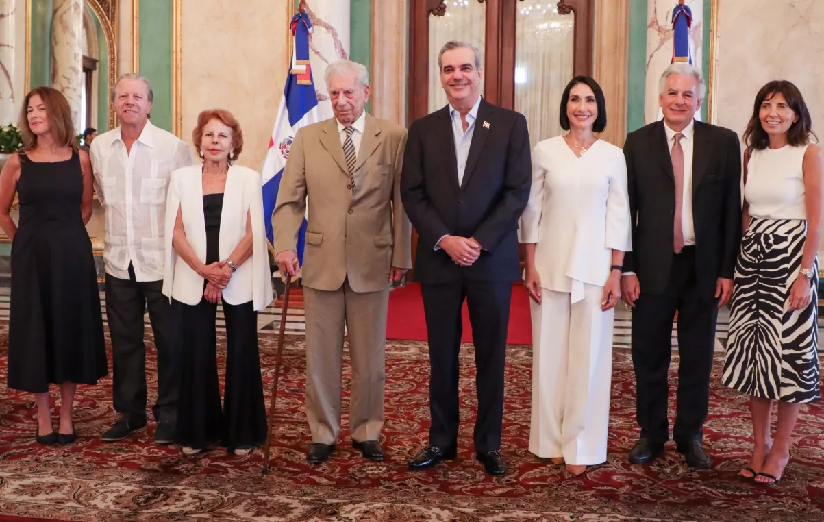 Mario Vargas Llosa tendrá la nacionalidad dominicana