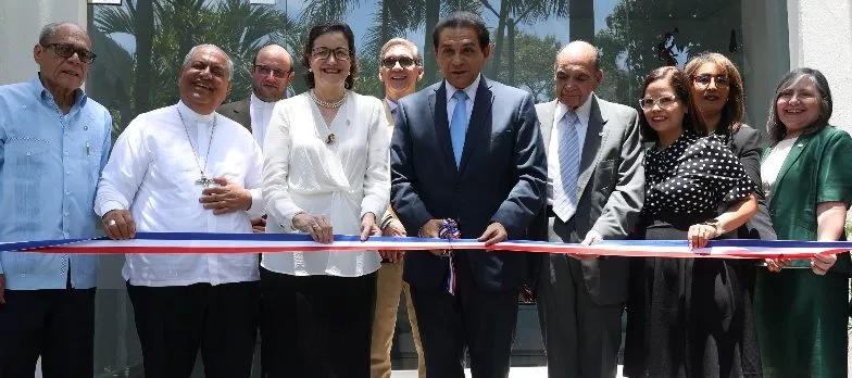 Inauguraron  sede en  Universidad Católica SD. Elieser tapia