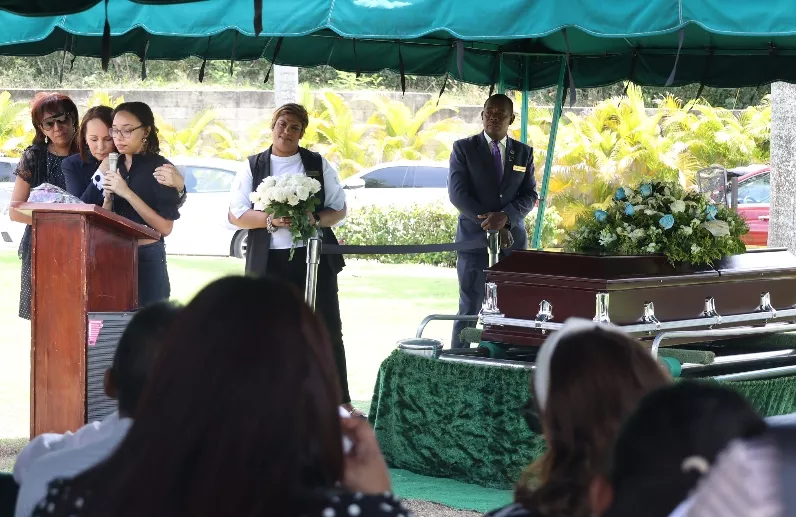 Periodista Leonora Ramírez, fue  sepultada ayer.