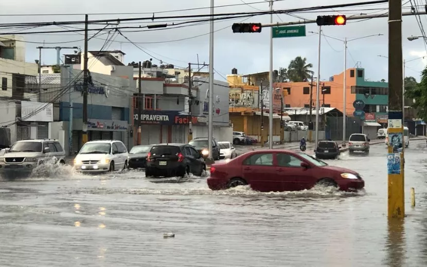Avenidas SDE no estuvieron exentas de las inundaciones.