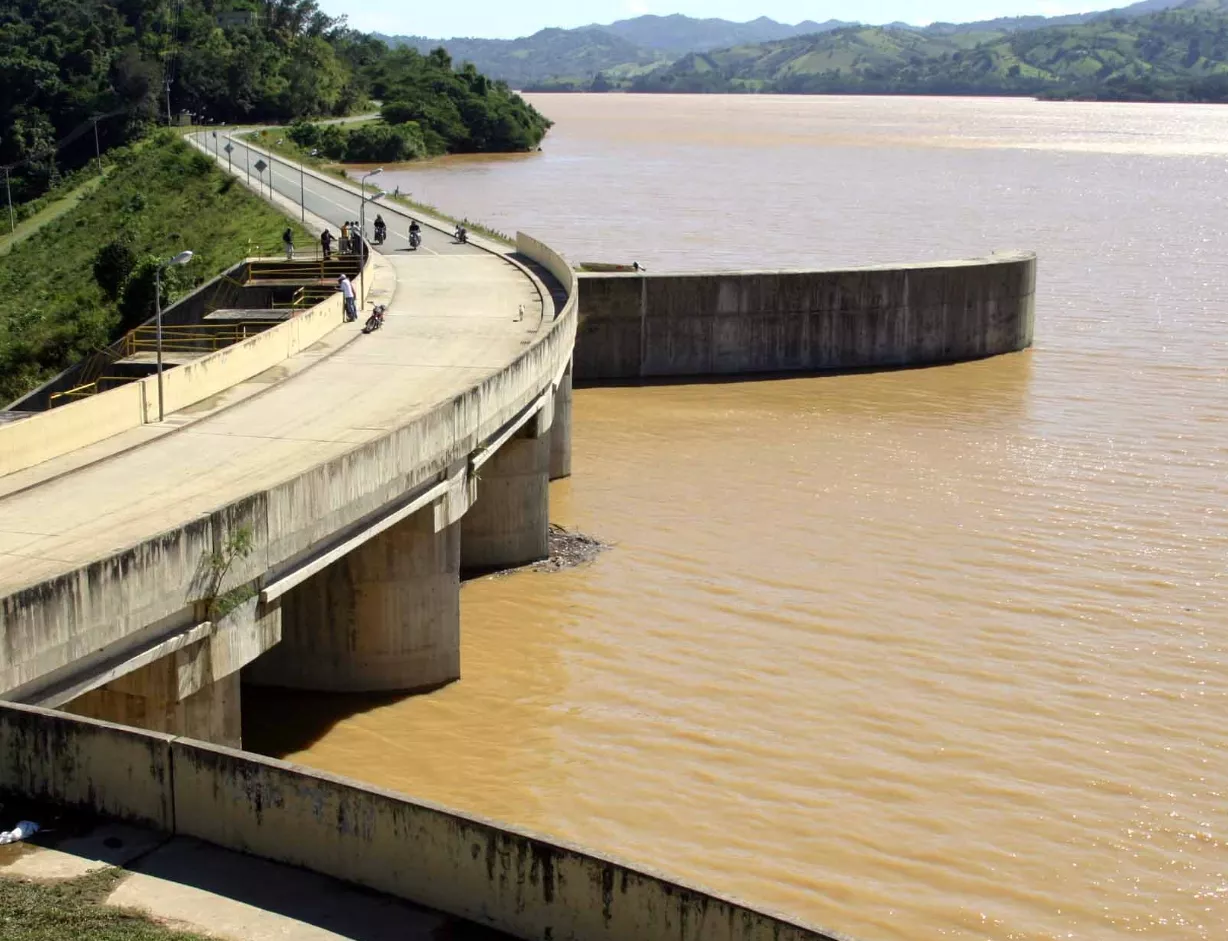 PRESA DE TAVERAS