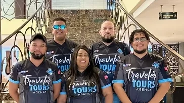 Parte de los turistas dominicanos en Medellín.