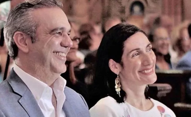 Luis-Abinader-y-Raquel-Arbaje