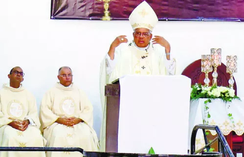 Monseñor Francisco Osoria ofició misa en el DN. carlos alonso