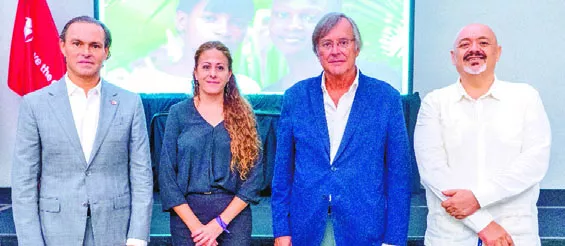 Juan Tomáts Díaz, Alba Rodríguez, Antonio Pérez- Hernández y Torra y Manuel Alba Cano.
