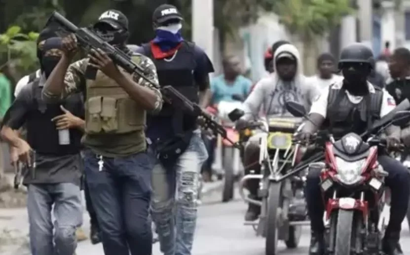 Bandas armadas imponen crisis social en Haití.