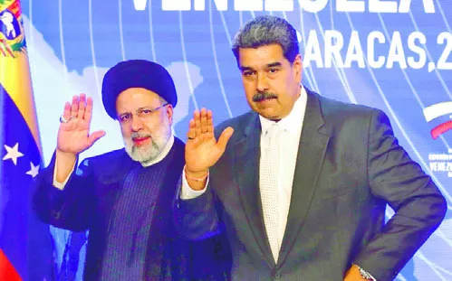 El presidente Ebrahim Raisí, junto a Nicolás Maduro.
