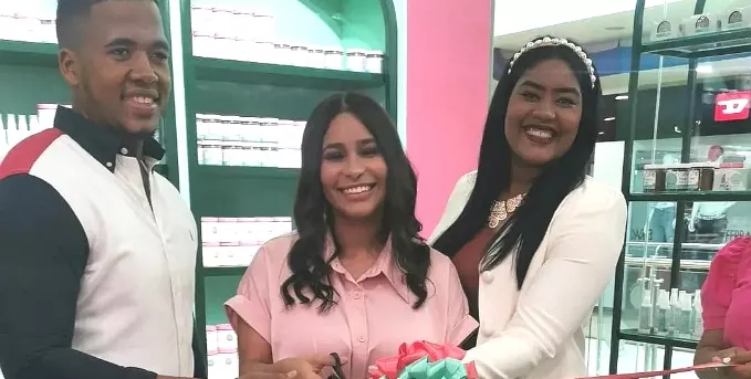 Bryan Tejada, Jasmeily Rondón y Mirelys Arias.
