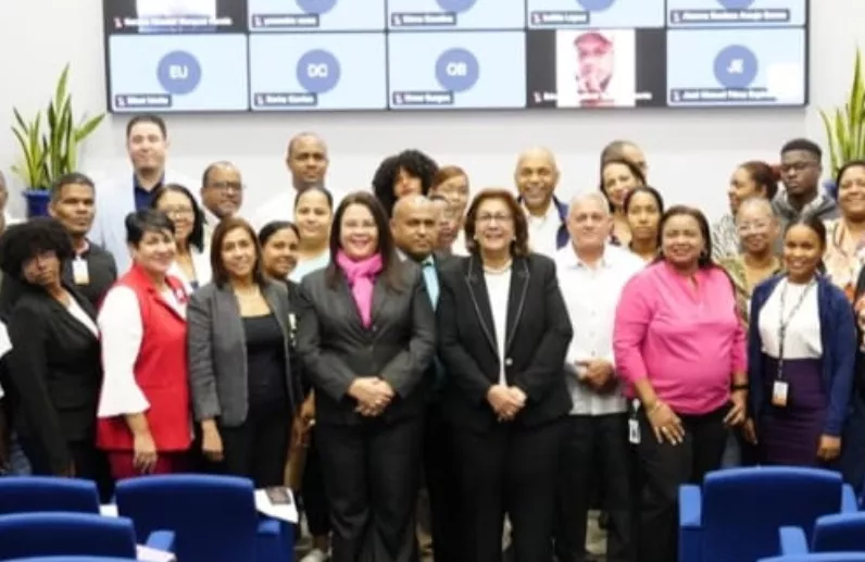 Parte de los facilitadores y participantes del taller.