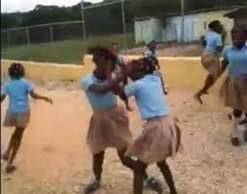 Preocupa el nivel de violencia entre los estudiantes.