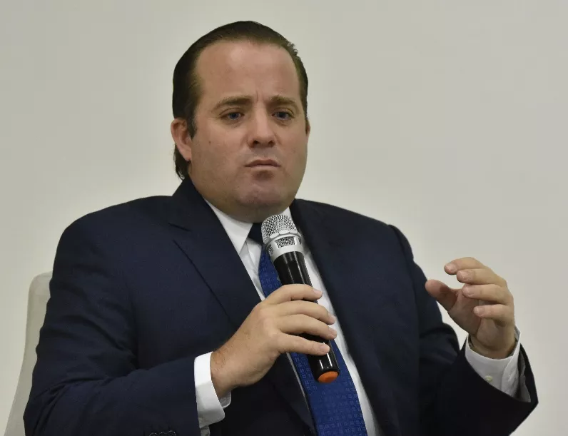Paliza aseguró seguirán juramentando funcionarios.