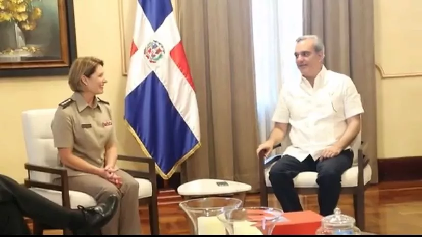 Jefa del Comando Sur se reúne con Abinader