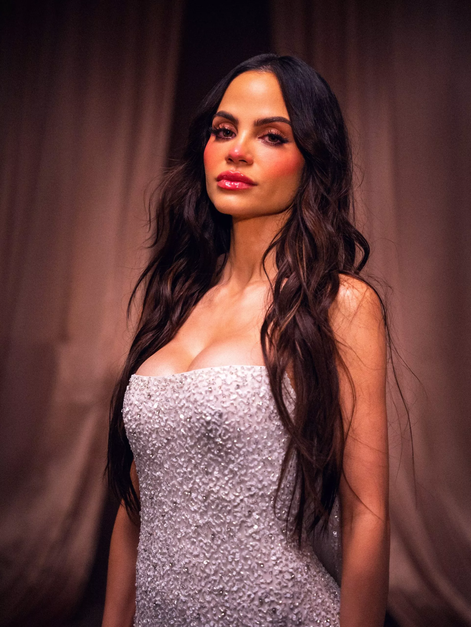 Natti Natasha reitera su amor a Pina con la versión en bachata de "La falta que me haces"