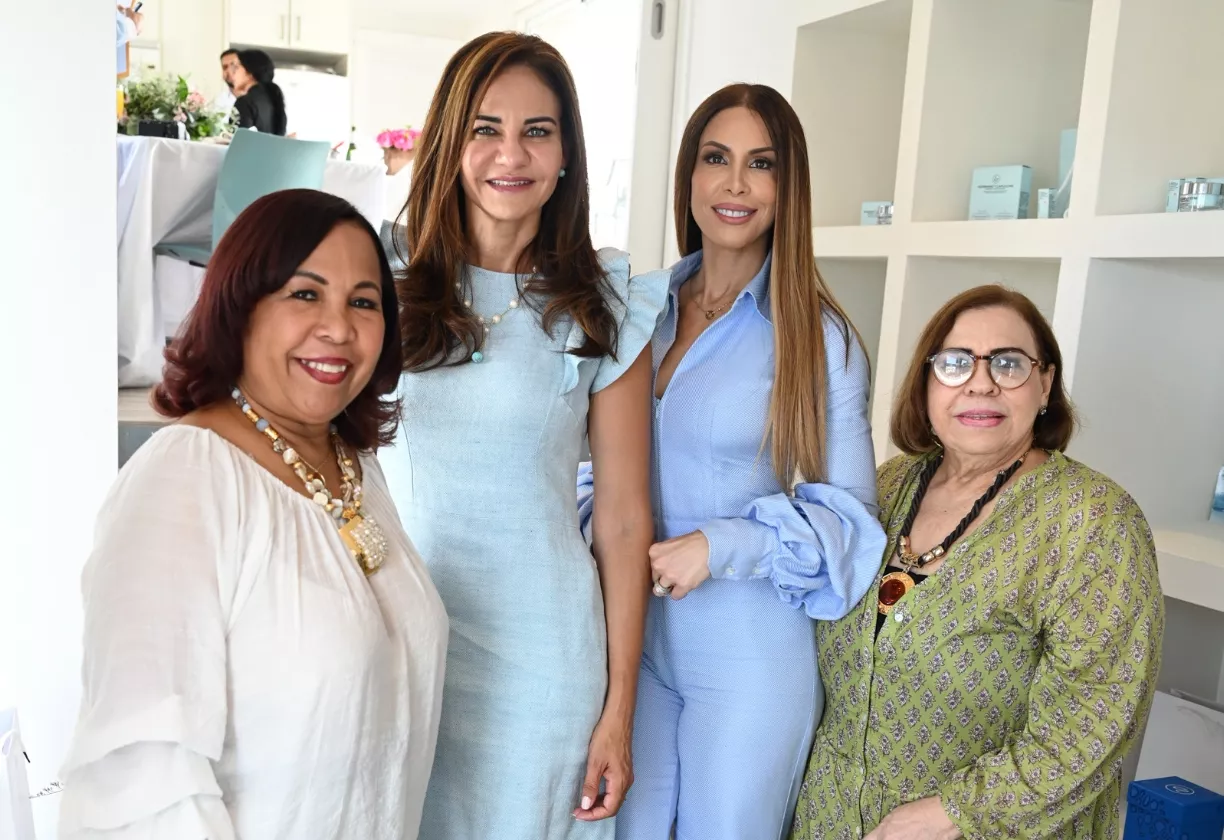 Zoila Puello, Celeste Pérez, Claudine Nova, Haidy Cruz y Mirna Pimentel.