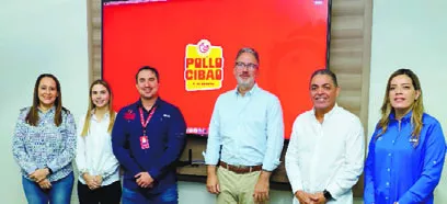 Carolina Cueto, Manuela Curbelo, Juan Miguel Curbelo, Mario Pujols, Pedro Bencosme y Yovanka Torres.