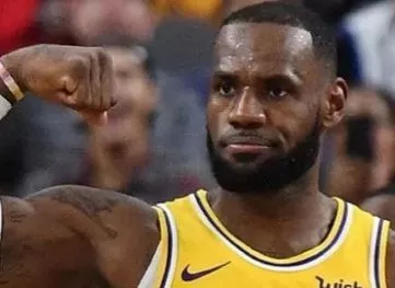 LeBron James  está listo para su temporada 21.