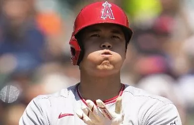 Angels Tigers Baseball