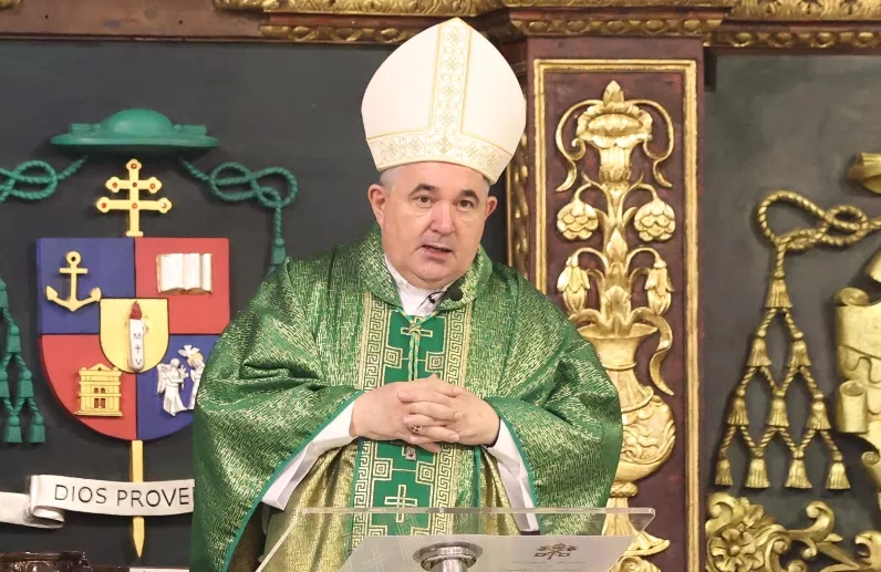 Piergiorgio Bertold, durante eucaristía.  josé de león