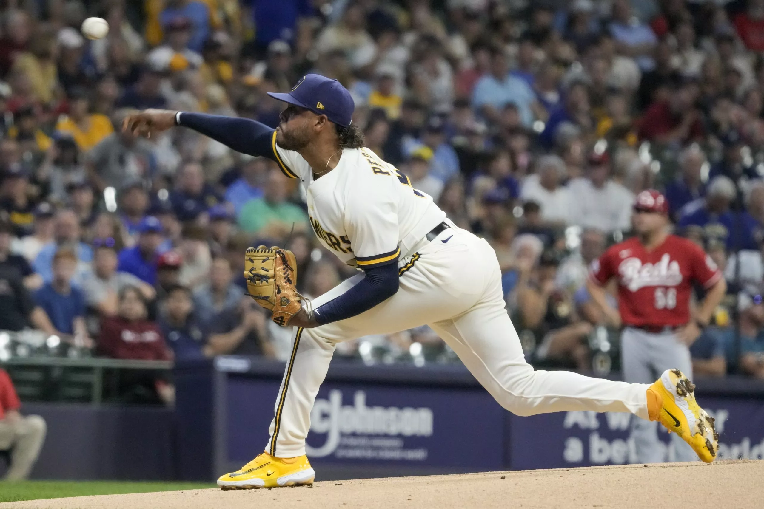 Reds Brewers Baseball