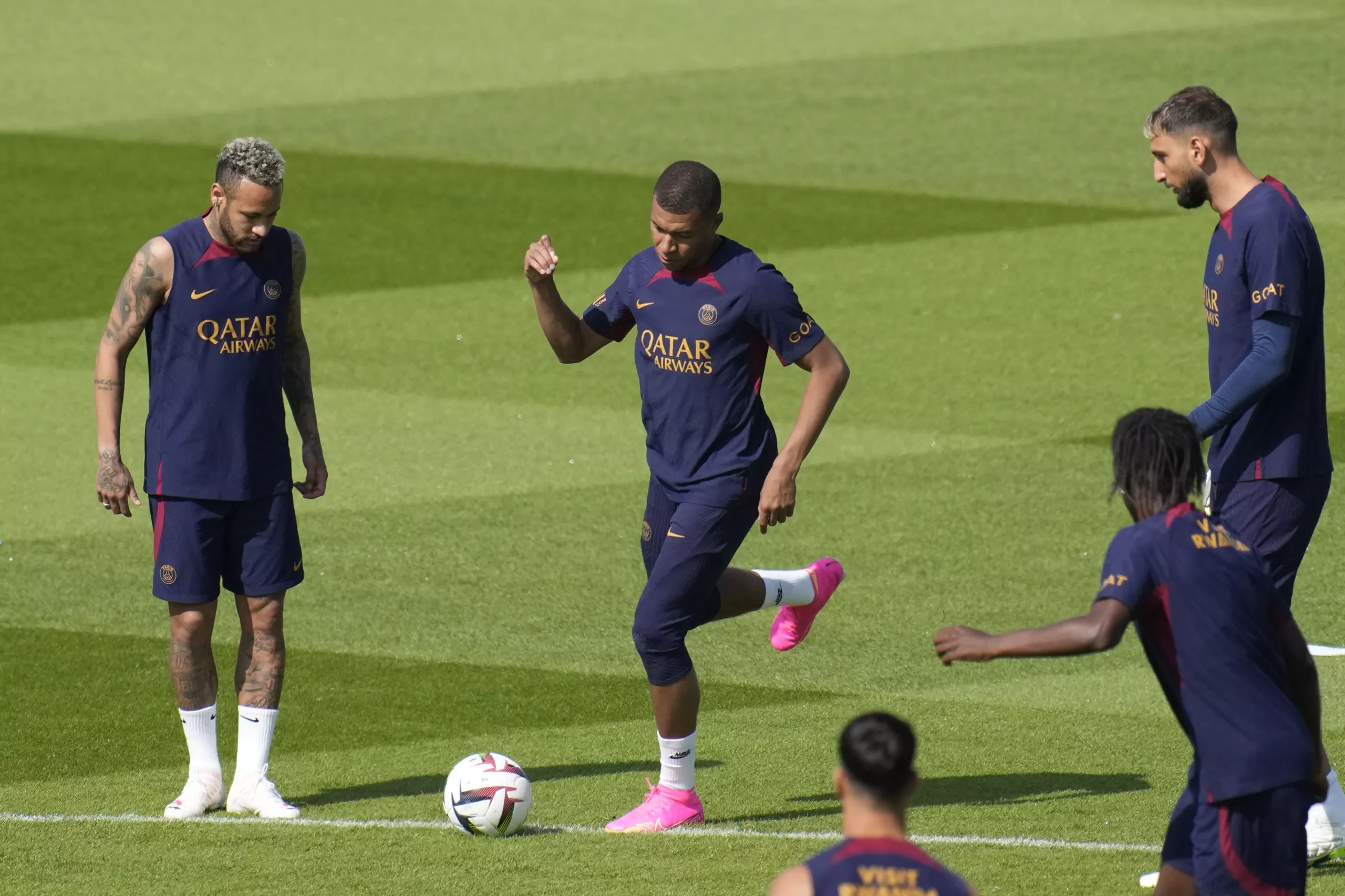 MBAPPE-FUTURO