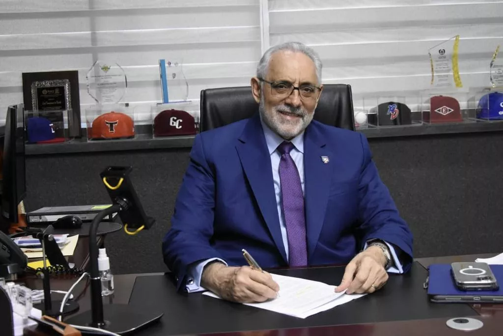 Vitelio Mejia, presidente de la Lidom.