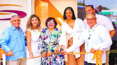 Ludy González, Linda Zavarce, Milagros de los Santos, Luz Mateo, Carlos Sánchez y Domingo Mogollón