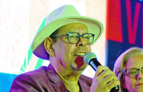 Fernando Villalona tendrá invitados de lujo en su concierto.