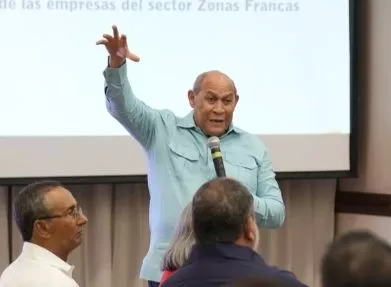 Rafael Santos Badia mientras socializaba en Zonas Francas.