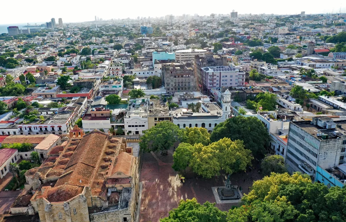Vista aérea de la Catedral Primada de América, Ciudad Colonial