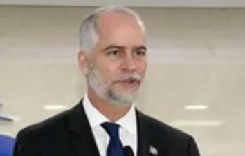 Alejandro Fernández W., superintendente  Bancos