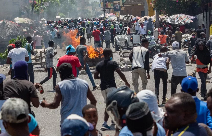 Miles de haitianos salen a la calle para protestar contra la inseguridad