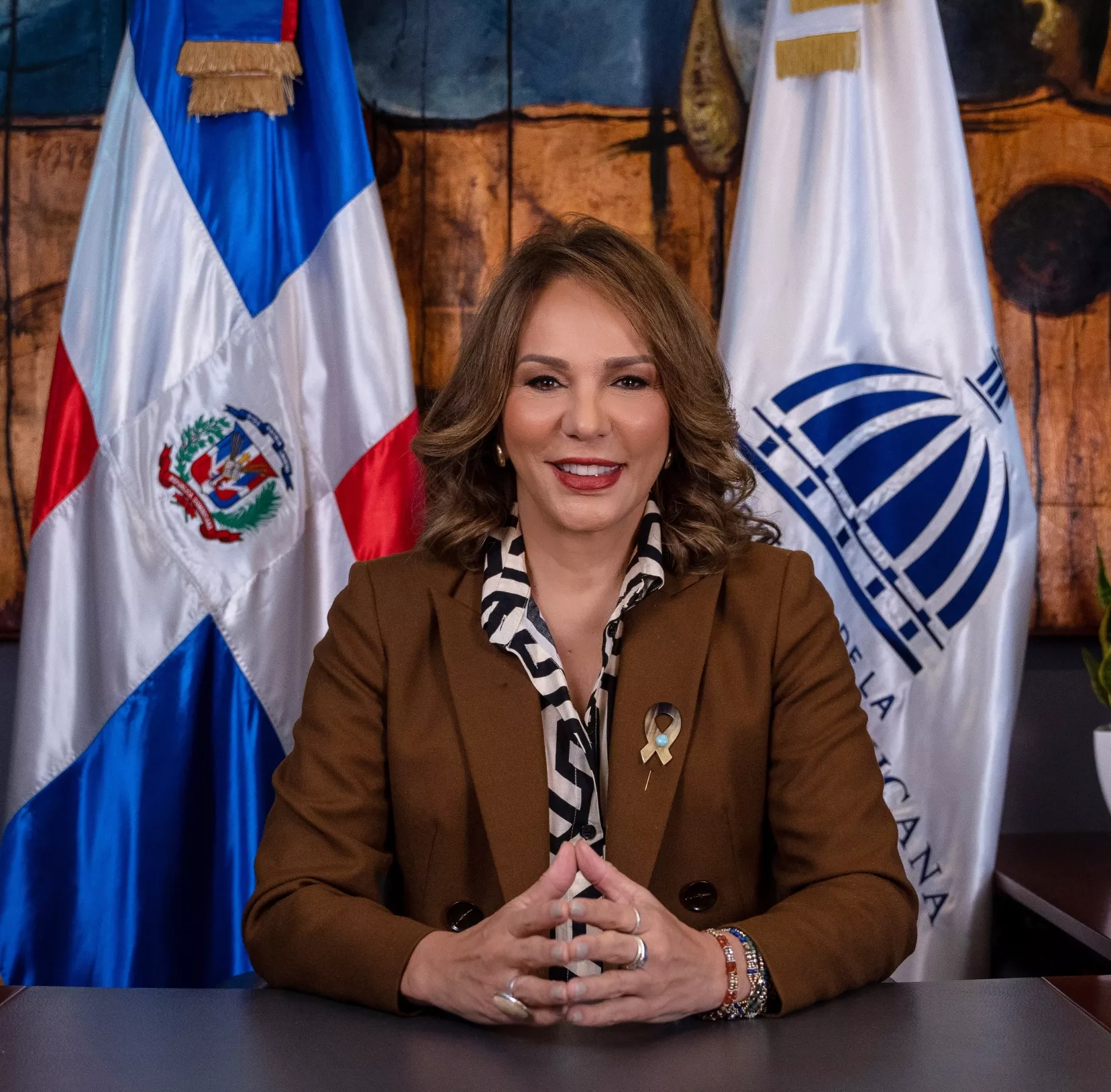 Milagros Germán dice recae sobre sus manos realizar una Feria del Libro en la que la lectura gane terreno.  AGENCIA FOTO