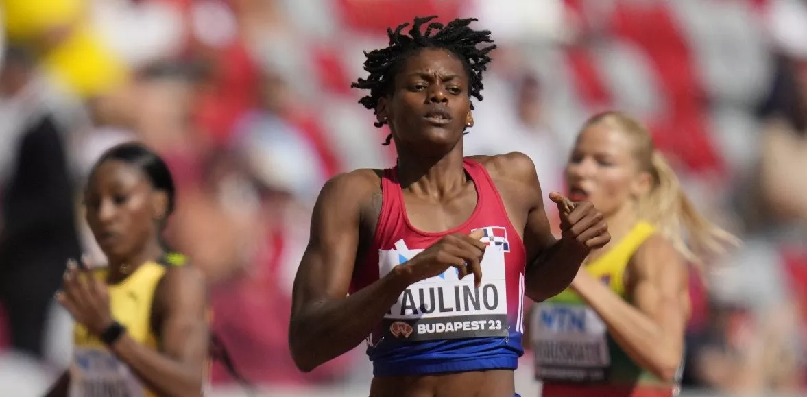 Marileidy Paulino inició con  victoria en los 400 metros  del Mundial Budapest.   Ap