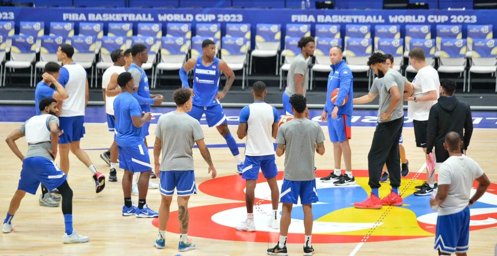 Integrantes de la selección nacional se alistan para salir este viernes en busca de uno de los puestos  que los lleve  París 2024.